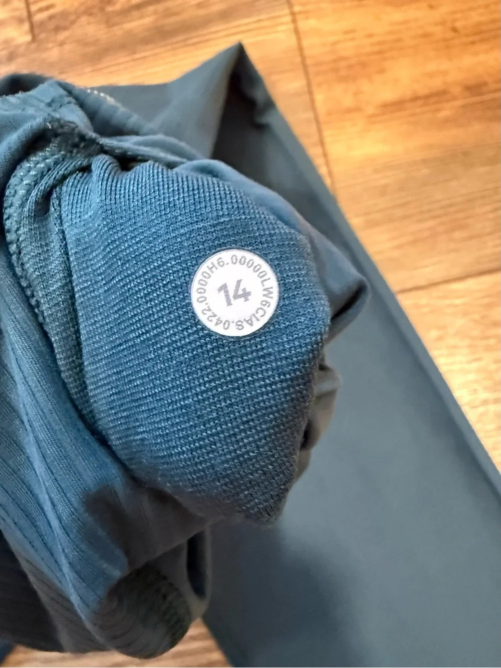 Lululemon Align ™ Ribbed HR Crop 23